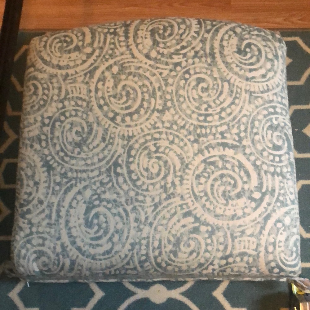 Seat cushion approx 24 x 24 x 7 deep
